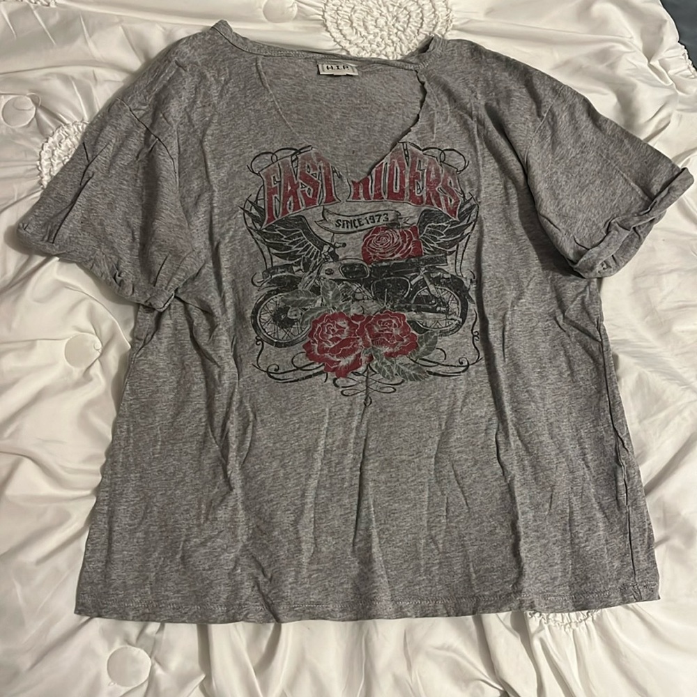 H.i.p v-cut light grey t-shirt